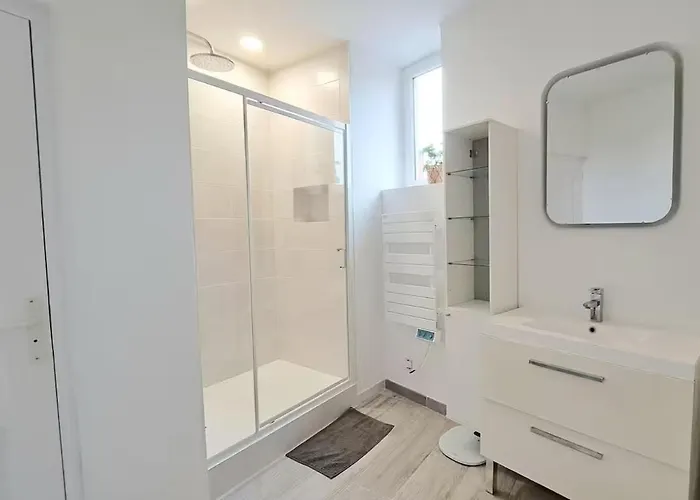 Spacieuse Maison Elegante Pour 8 Personnes A *